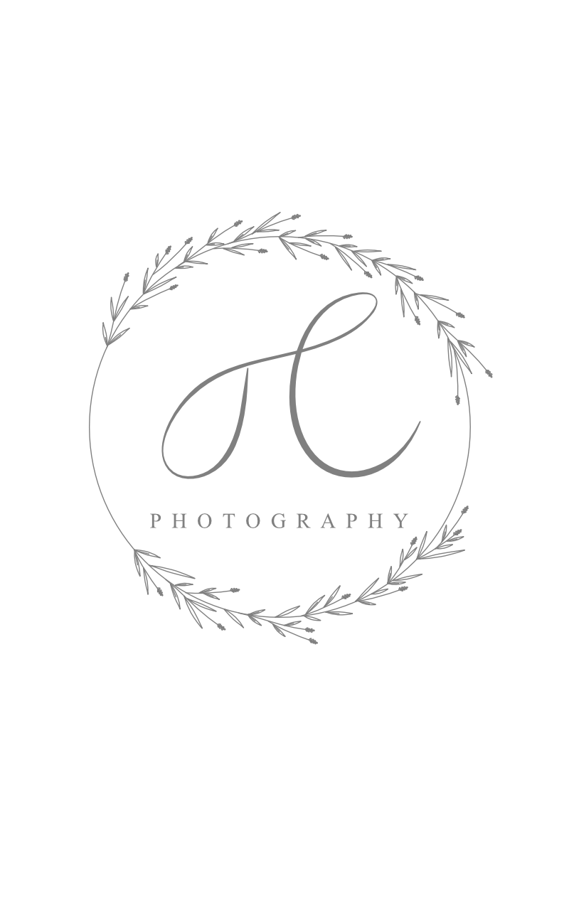 Tiffany Chi Photography Logo