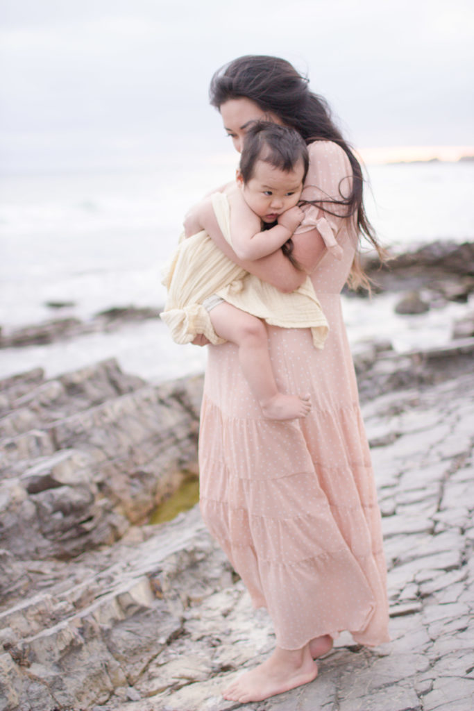 Natural Light and Airy Fine Art Orange County Pregnancy Maternity Newborn Baby Family Photographer | Tiffany Chi Photography | Southern California Photographer | Los Angeles Photographer | Sunset Beach Baby Photography 